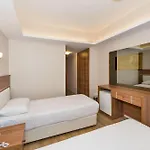 Hotel Selenay 3*